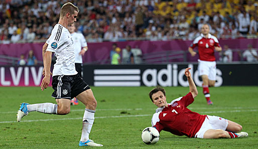 Lars Bender (l.) erzielte das erlösende 2:1 gegen Dänemark