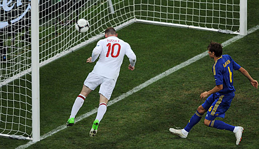 Wayne Rooney traf in seinem ersten EM-Spiel gleich zum 1:0