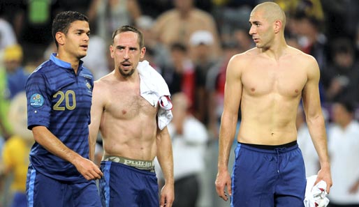Die Franzosen um Franck Ribery (M.) wollen ihre ersten drei Punkte dieser EM