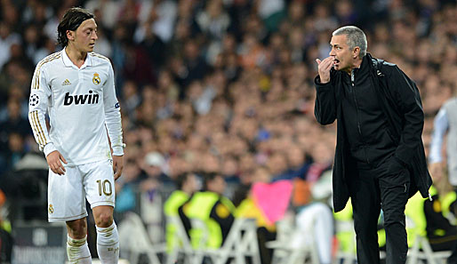 Jose Mourinho (r.) will sich in naher Zukunft voll auf Real Madrid konzentrieren