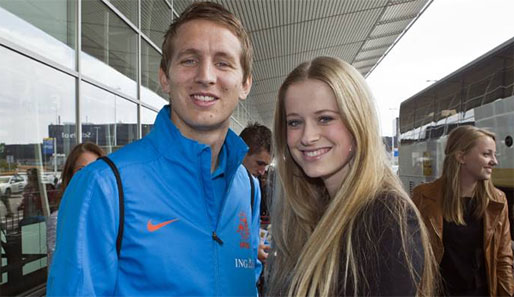 Luuk de Jong mit Freundin Maxime Holland im Trainingslager der Niederländer