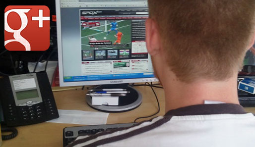Via Webcam kannst du beim Spiel Deutschland - Portugal den Redakteuren über die Schulter schauen
