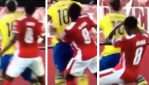 Der Moment der Tätlichkeit: Ibrahimovic (vorne) fährt den Ellenbogen aus und trifft Alaba im Gesicht