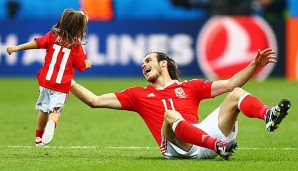 Gareth Bale hat mit seiner Tochter den Einzug ins Viertelfinale gefeiert