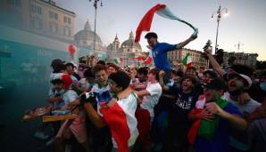 ITALIEN - CORRIERE DELLA SERA: "Von Angst zu ungezügelter Freude. Italien stand kurz vor dem Sturz auf und erwachte in der Verlängerung eines schmerzerfüllten Spiels wieder zum Leben - gerade als Österreich bereit schien, uns anzuspringen."