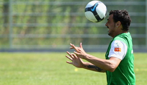 Hugo Almeida kann im Europa-League-Rückspiel gegen FK Aktobe nicht spielen