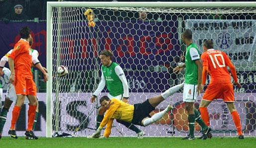 Torwart Tim Wiese (in gelb) war Werder Bremens bester Mann im Rückspiel gegen Austria Wien