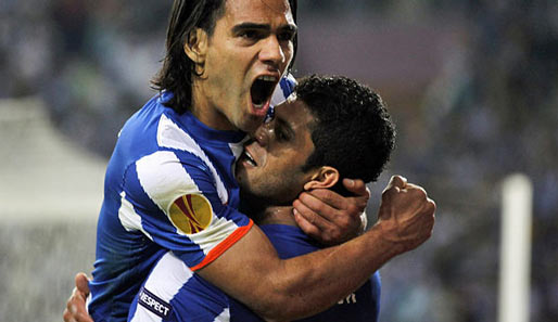 Torschützen unter sich: Falcao (oben) und Hulk schossen den FC Porto ins Europa-League-Finale