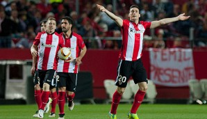 Ariz Aduriz feiert sein Tor im Viertelfinale gegen Bilbao