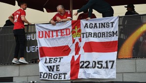 So zeigten einige United-Fans mit diesem Banner ihre Anteilnahme