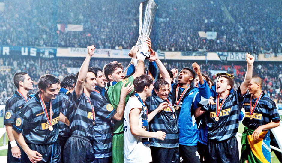 Am Abend hat Inter Mailand gegen Donezk (ab 21 Uhr live auf DAZN) die Chance, ins Europa-League-Finale einzuziehen. 1998 gewannen die Nerazzurri letztmals den UEFA Cup gegen Lazio Rom. Mit dabei: Ronaldo, Zanetti und weitere Legenden. SPOX blickt zurück.