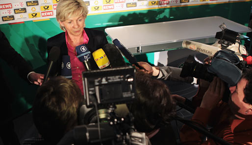 Bundestrainerin Silvia Neid am Rande der WM-Kader-Bekanntgabe am Donnerstag in Frankfurt