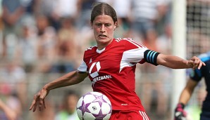 Kerstin Garefrekes und der FFC Frankfurt ziehen mühelos ins CL-Viertelfinale ein
