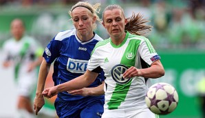 Der VfL Wolfsburg soll Turbine Potsdam im Nacken spüren, so Pauline Bremer (l.)