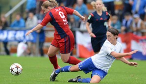 Anne van Bonn (r.) war im DFB-Pokal-Halbfinale an beiden Toren beteiligt