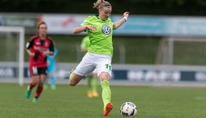 Alexandra Popp gewann mit dem VfL Wolfsburg in der vergangenen Saison das Double