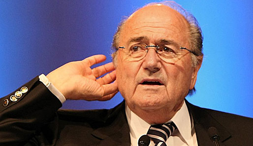 FIFA-Präsident Joseph S. Blatter hat schon zehn Bewerbungen vorliegen