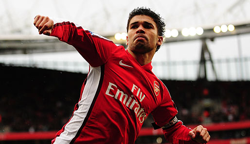 Eduardo da Silva erzielte das 2:0 für Arsenal gegen den FC Burnley