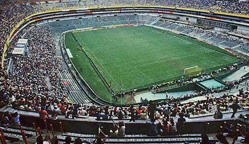 Das Azteca-Stadion fasst 105.000 Zuschauer - im Moment beibt es fast leer