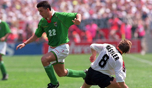 Vater Julio Baldivieso (l.) bei der WM 1994 gegen Deutschland