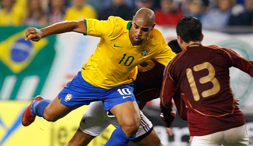 Adriano (l.) gewann mit Brasilien 2005 den Confederations Cup in Deutschland