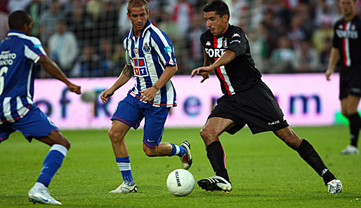 Roy Makaay (r.) wechselte 2007 für fünf Millionen Euro von den Bayern zu Feyenoord Rotterdam