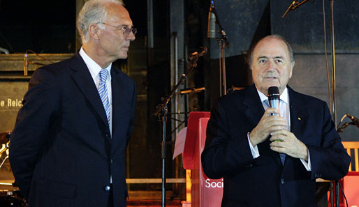 Der amtierende FIFA-Präsident Sepp Blatter (r.) und Lichtgestalt Franz Beckenbauer