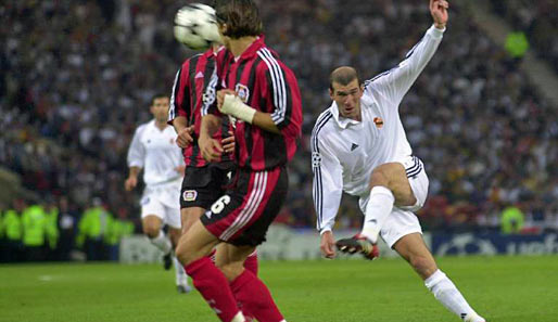So berühmt wie seine 98er Tore: Zinedine Zidanes Matchwinner im CL-Finale 2002 gegen Leverkusen