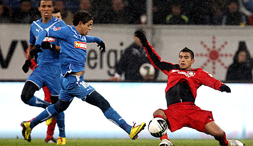 Arturo Vidal (r.) kam 2007 von Colo Colo zu Bayer Leverkusen