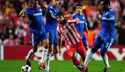 Aguero traf beim 2:2 im Champions-League-Rückspiel gegen Chelsea doppelt