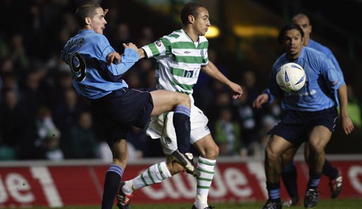 Lang, lang ist's her: 2002 spielte der FC Dundee noch gegen Celtic Glasgow in der SPL