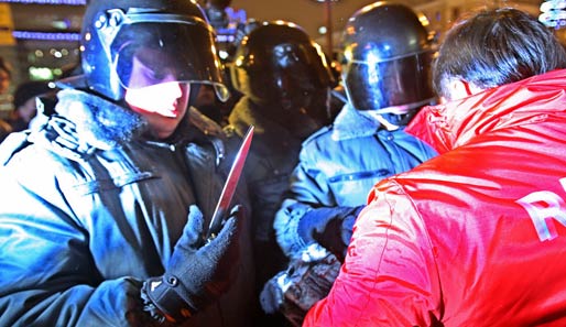 Die russische Polizei beschlagnahmte zahlreiche Waffen