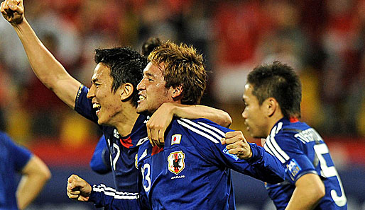 Japan bejubelt den Einzug nach dem Elfmeterkrimi gegen Südkorea ins Finale des Asien-Cups