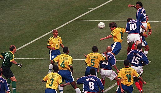 Im Finale 1998 gewann Frankreich (in Blau) gegen Brasilien mit 3:0