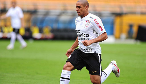 Roberto Carlos verlässt Corinthians Sao Paulo nach nur einem Jahr wieder