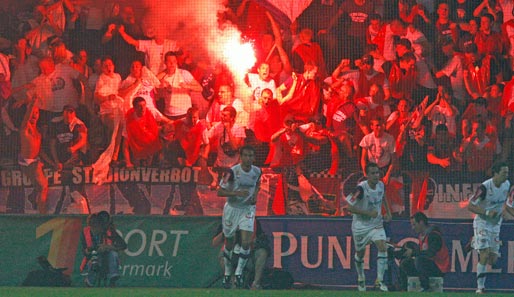 Die Fans von Rapid Wien sorgten für einen Spielabbruch im Derby