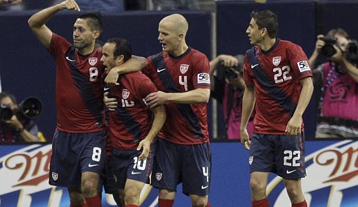 Clint Dempsey (l.) erzielte für die USA das Siegtor gegen Panama