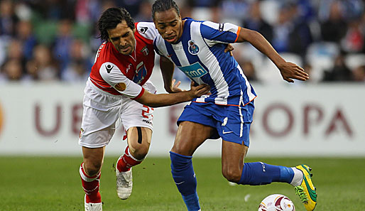 Alvaro Pereira (r.) gewann mit dem FC Porto im Finale gegen Braga den Europa-League-Titel