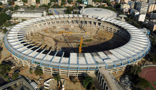Die Arbeiten am voraussichtlichen Endspiel-Stadion der WM 2014 in Brasilien werden fortgesetzt