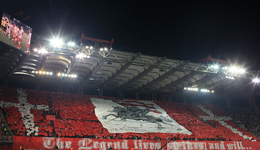 Die Fans von Olympiakos Piräus sind im Karaiskakis-Stadion heimisch