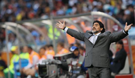 Diego Maradona trainiert seit 2011 den Klub Al-Wasl