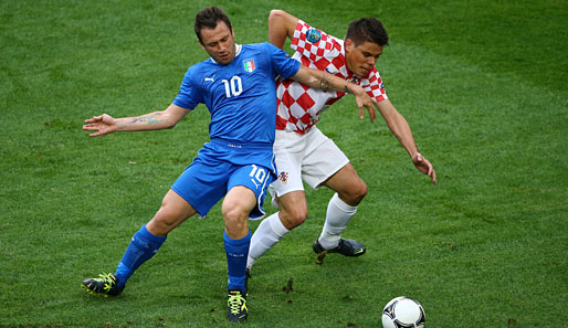 34 Spiele für Italien: Antonio Cassano (l.), hier im Zweikampf mit Kroatiens Ognjen Vukojevic