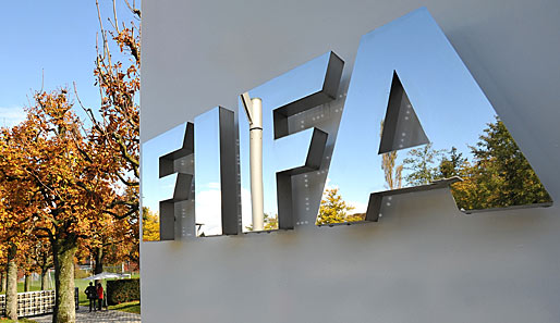 Die FIFA hat weltweit Sanktionen ausgesprochen und 74 Personen gesperrt