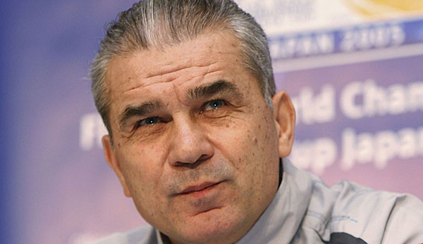Anghel Iordanescu erhält einen Vertrag bis Ende 2015
