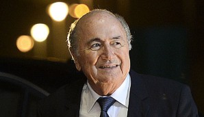 Sepp Blatter hat seine Unterlagen zur Präsidentenwahl eingereicht
