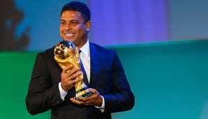 Der mehrmalige Weltfußballer Ronaldo überlegt, noch einmal auf den Platz zurückzukehren