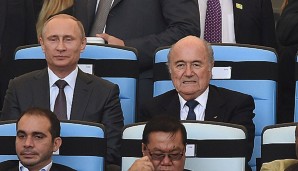 Putin hat ein Treffen mit Blatter am Rande der Auslosung der WM 2018 angekündigt