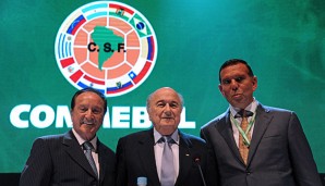 Hier zeigt sich Blatter als Freund des südamerikanischen Verbandes