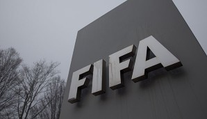 Die FIFA will die Zusammenarbeit zwischen den Schiedsrichtern intensivieren