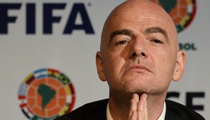 Gianni Infantino hat die UEFA-Vorgehensweise bei der Vergabe von TV-Rechten verteidigt